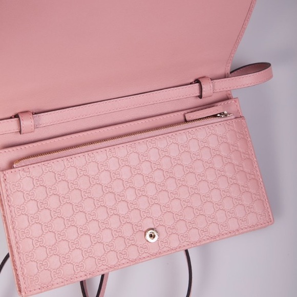 COPY - Pastel pink Gucci crossbody - Picture 2 of 4